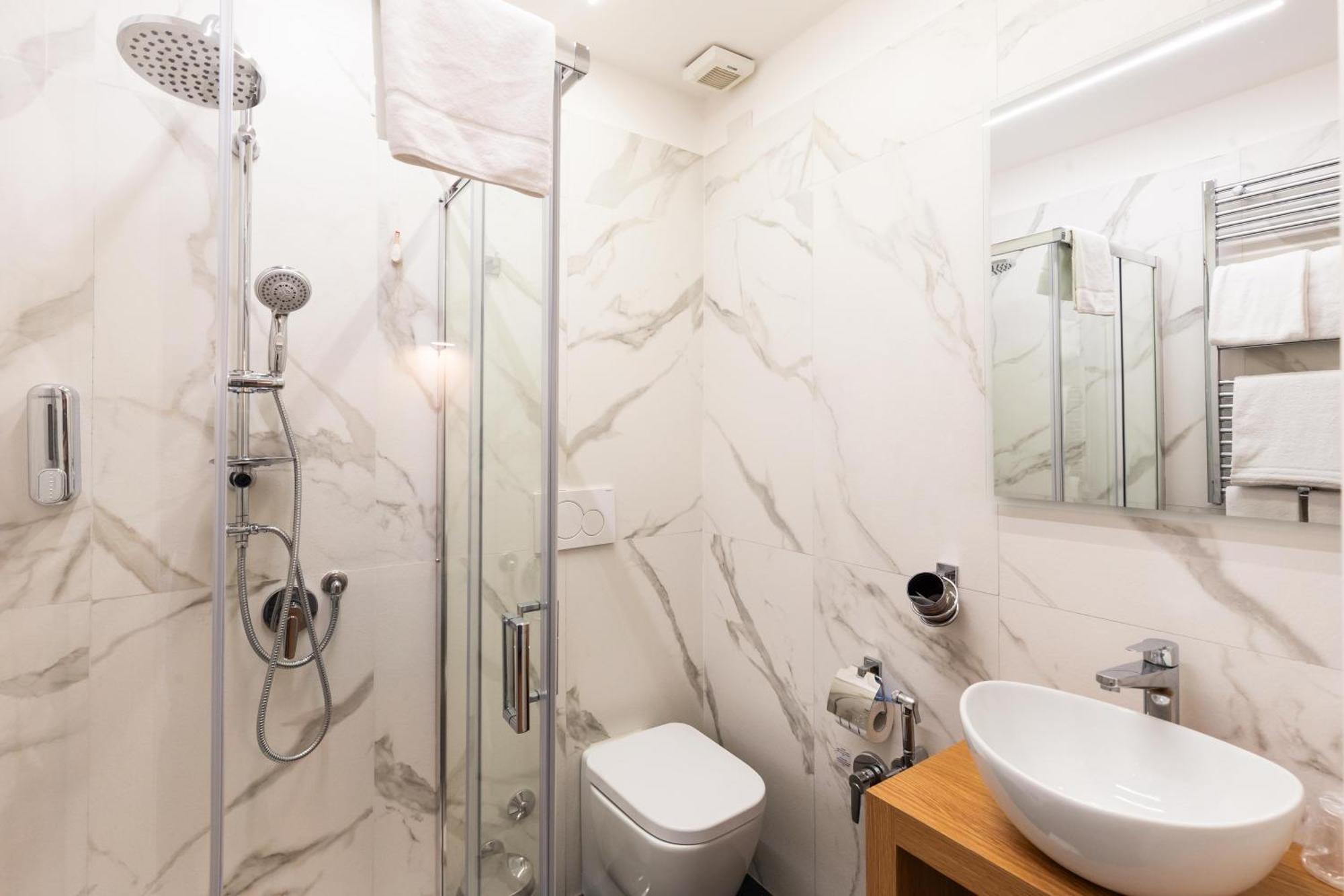 Cavour Luxury Rooms - Lr Collection 로마 외부 사진