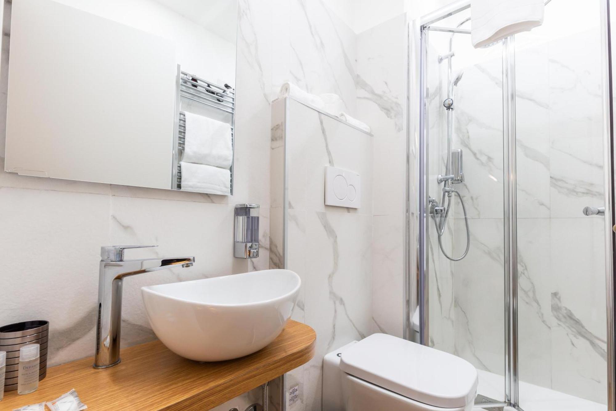 Cavour Luxury Rooms - Lr Collection 로마 외부 사진