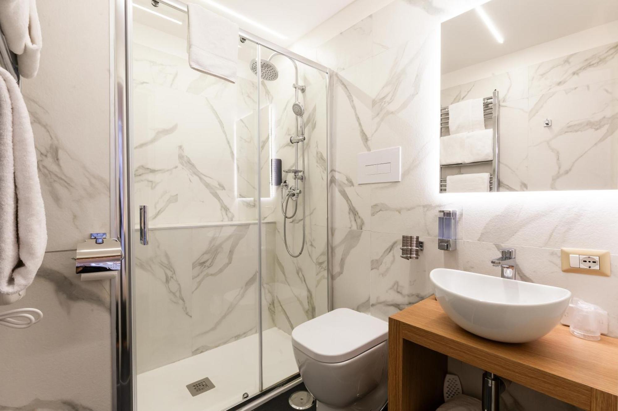 Cavour Luxury Rooms - Lr Collection 로마 외부 사진